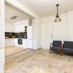 Spacious 2br Zadruga South شقة