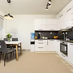 Spacious 2br Zadruga South شقة