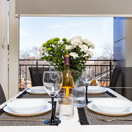 Апартамент Spacious 2br Zadruga South Пловдив