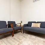 Διαμέρισμα Spacious 2br Zadruga South *