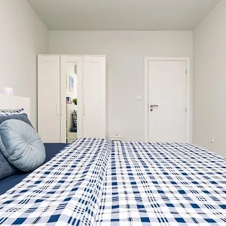 Spacious 2br Zadruga South